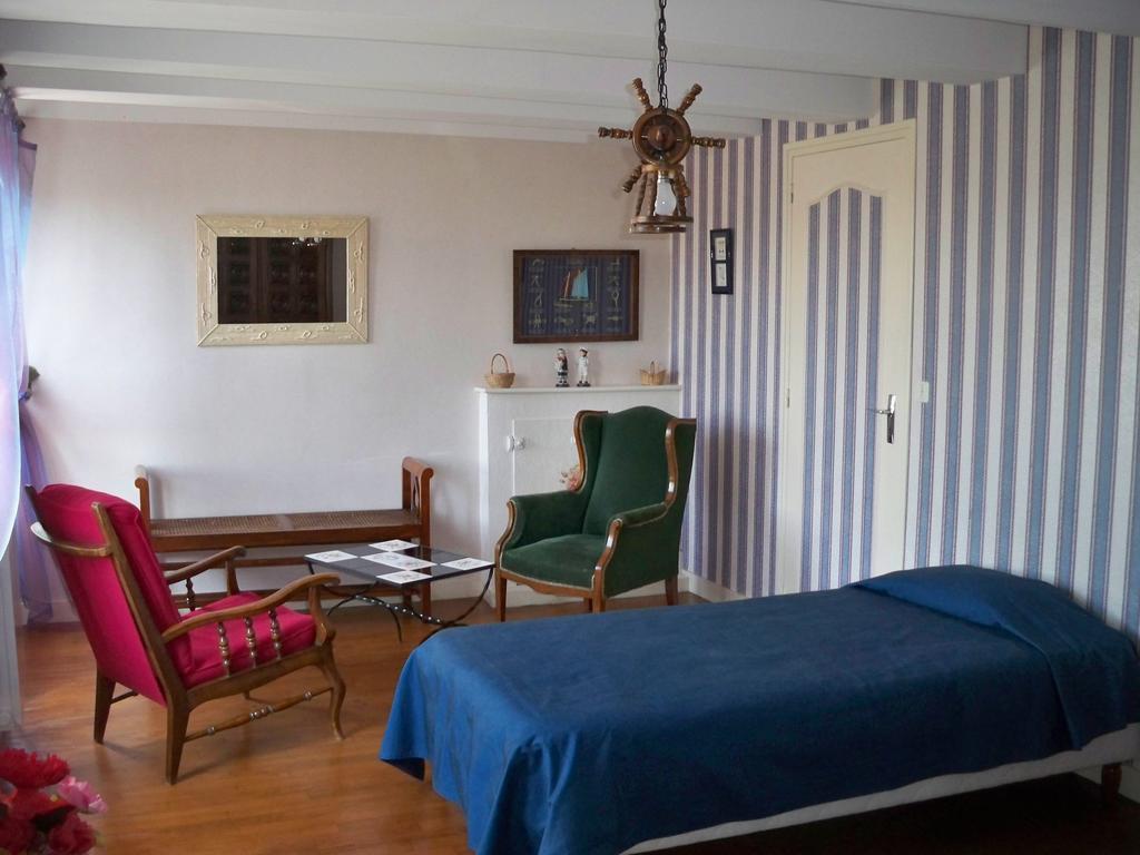 Gite De La Caminais Pleurtuit Room photo